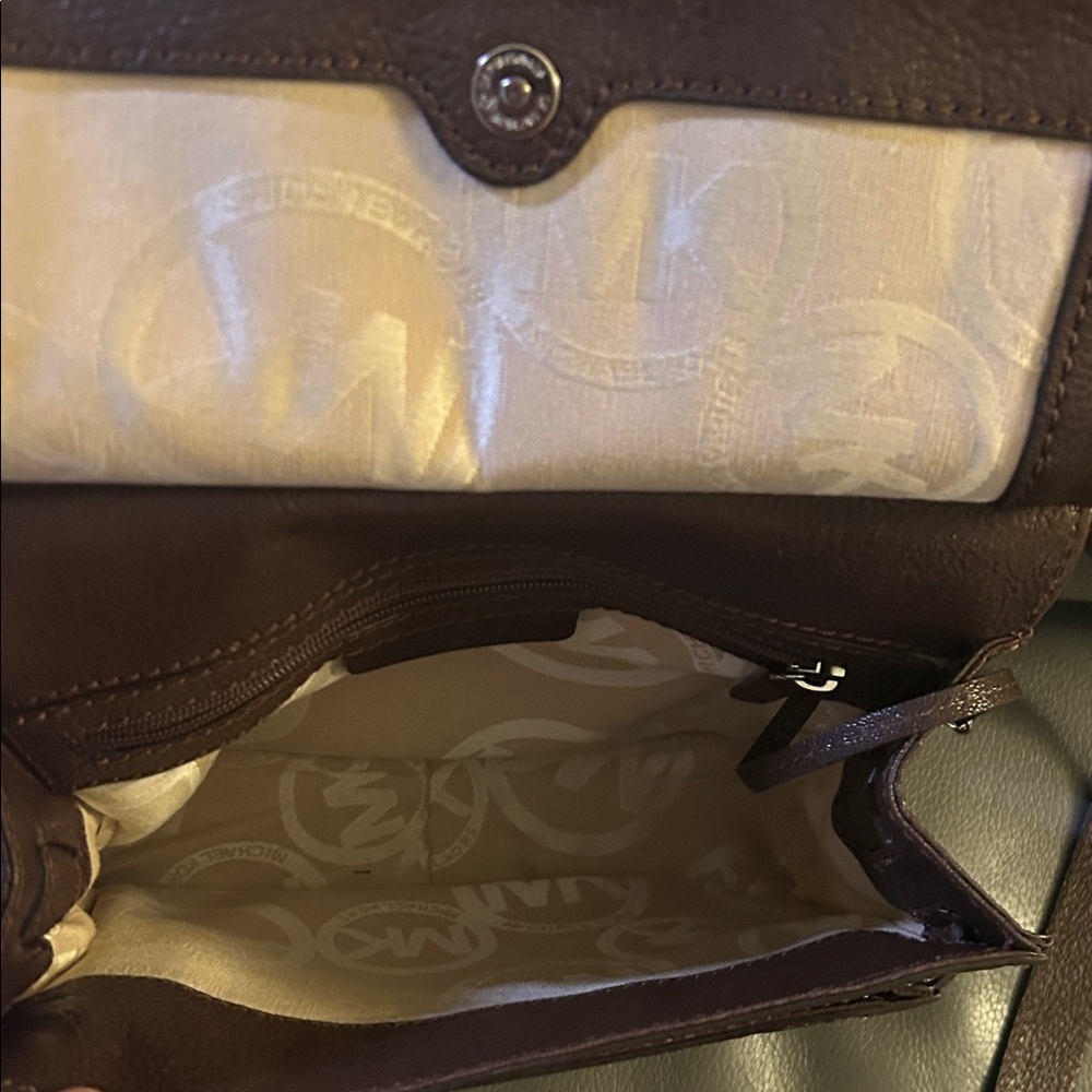 Michael Kors Hamilton Small Messenger bag EUVC - Picture 3 of 16